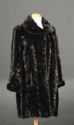 Pelsfrakke af mink, str. 40-42