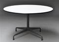 Charles Eames. Rundt spisebord  Segmented Table.  Ø 121 cm 