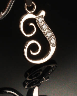 Brillantvedhæng af 14 kt hvidguld, ca. 0.08 ct