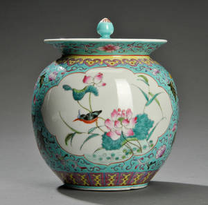 Lågskål af porcelæn Kina 1900 tallet