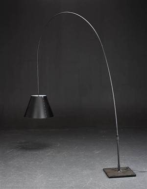 Paolo Rizzatto for Luceplan, Lady Costanza, gulvlampe.