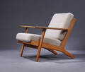 Hans J. Wegner. Lænestol af eg, model GE-290 