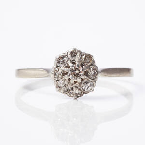 Ring 18 k vitguld diamanter