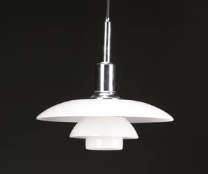 Poul Henningsen. PH 32 pendel 