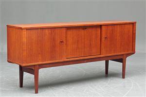 Dansk møbelproducent Skænk teaktræ