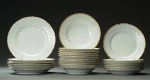 Bing  Grøndahl. Hartmann, dele til middagsservice 24 