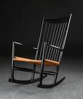 Hans J. Wegner. Gyngestol af sortlakeret træ 
