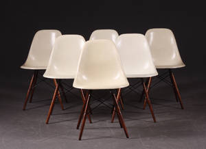 Charles Eames 1907- 1978. Sæt på seks skalstole, råhvid 6