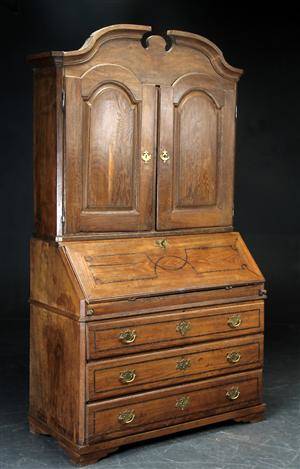 Chatol med overskab, egetræ, 1800-tallet. 2