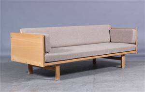 Hans J. Wegner. Sovesofa briks, bøgetræ