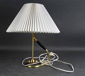 Kiplampe, Le Klint, model 306 af Kaare Klint