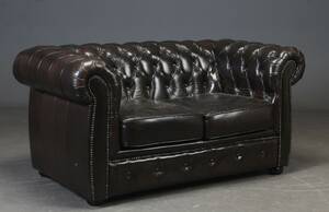 Chesterfield. To-pers. sofa, brunt knapsyet læder