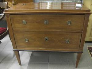 Byrå, Gustaviansk stil