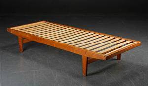 Daybed af egetræ, dansk møbeldesign