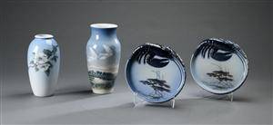 Royal Copenhagen. To vaser samt to fade 4