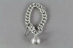 Armband och berlock i silver