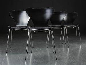 Arne Jacobsen. Fire Syver stole, Model 3107 4 