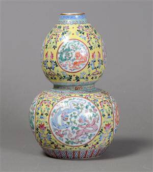 Kinesisk vase af porcelæn, 1900-tallet