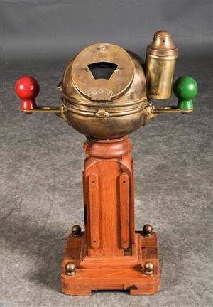 Nakterhus med kompass