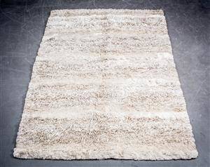 Håndtuftet tæppe i moderne design, 230 x 140 cm