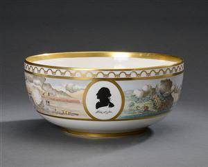 Royal Copenhagen. Jubilæumsbowle af porcelæn, nr. 7572500, 1. sort. 