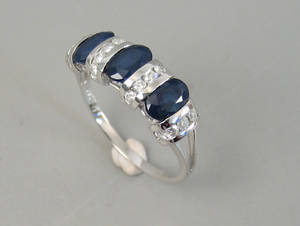 Safir- og diamantring