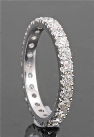 Eternity diamond ring in 18k white gold 1.55 ct