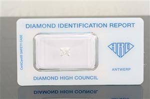 1 sealed princess-cut diamond 1.02ct with HRD cert. This lot has been put up for resale under the new lot no. 3589570