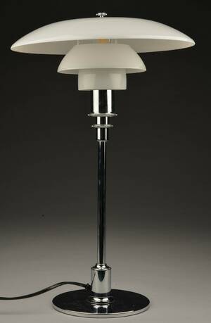 Poul Henningsen for Louis Poulsen, PH 32 bordlampe