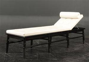 Daybed med hvidt læder