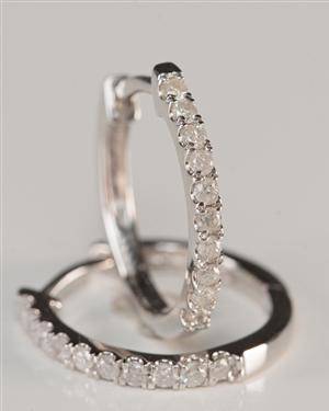 Diamantøreringe, et par 2
