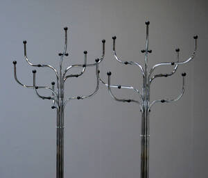 Sidse Werner. Stumtjenere, model Coat Tree 2