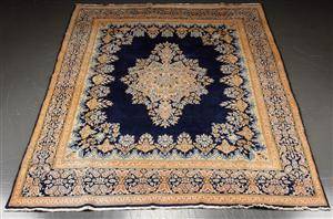 Kerman tæppe 378 x 295 cm.