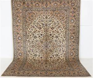 Handknuten äkta matta, signerad Keshan, 340x240 cm