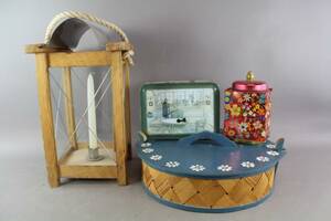 Lykta, plåtburkar 2 st och svepask