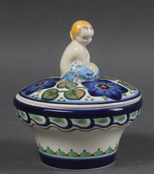 Aluminia. Lågskål af fajance nr. 838627, havfrue på top af låg