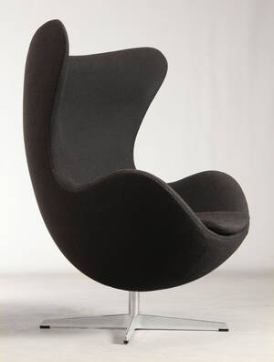 Arne Jacobsen. Lænestol, model 3316 Ægget  Denne vare er sat til omsalg under nyt varenummer 4380930