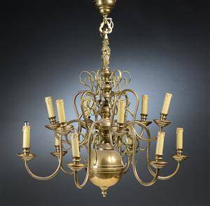 Kirkekrone af messing, 1900-tallet. 