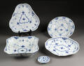 Royal Copenhagen. Musselmalet hel- og halvblonde serveringsdele 5 Denne vare er sat til omsalg under nyt varenummer 4578940