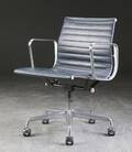 Charles Eames. Kontorstol, model EA 335