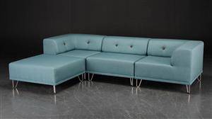 Nomad DOT modulsofa, betrukket med møbelstof, forkromede ben