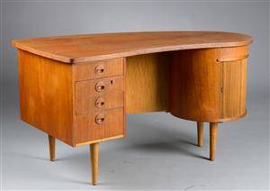 Kai Kristiansen. Skrivebord af teaktræ, model Nr. 54 