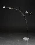 Standerlampe af forkromet metal