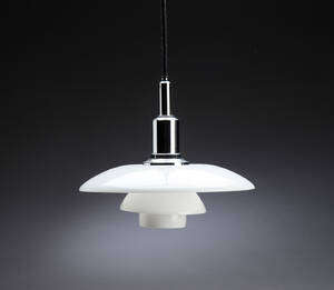 Poul Henningsen. PH 32 pendel