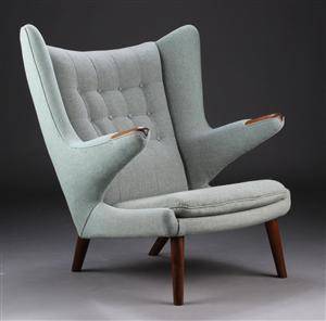 Hans J. Wegner. Lænestol Bamsestolen, model AP-19 