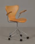 Arne Jacobsen Kontorstol med læderbetræk, Fritz Hansen, model 3217
