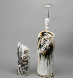 Jeppe Hagedorn-Olsen, f. 1929, keramikskulptur og lampestander. 2