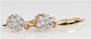 Par ørelokker med diamanter, ca. 0.34 ct. Et par 2