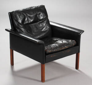 Hans Olsen. Lænestol, sort læder