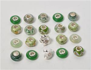 20 Charlotte Borgen Charms Beads - Grøn 20